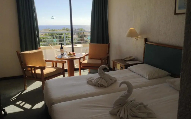 Paphos Gardens Holiday Resort - Hotel And Apartments