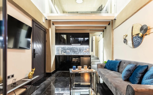 Ventiri Lofts - Cozy Penthouse With Balcony