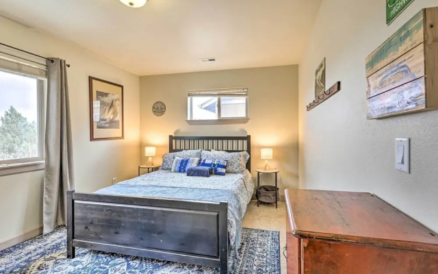 Family-friendly Bend Home w/ Hot Tub & Yard!