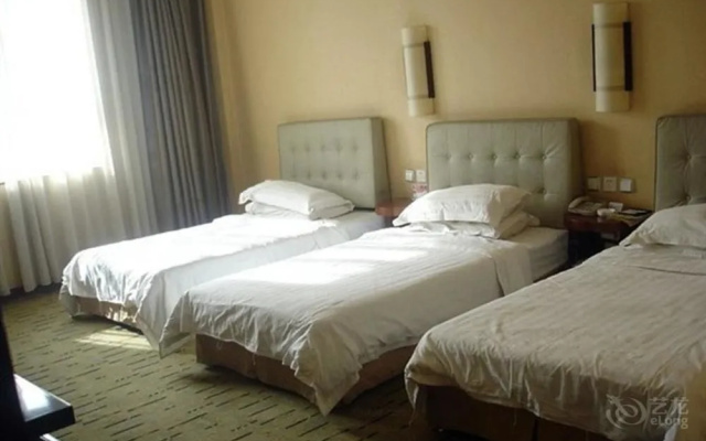 Nanjing Golden Great Wall Hotel