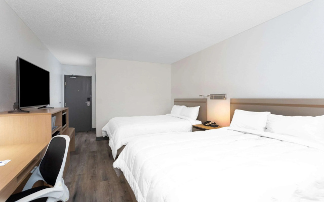 Travelodge by Wyndham Elkhart