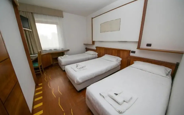 Hotel Carlo Felice