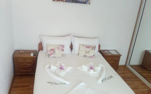 Pensiunea Casa Johnelly