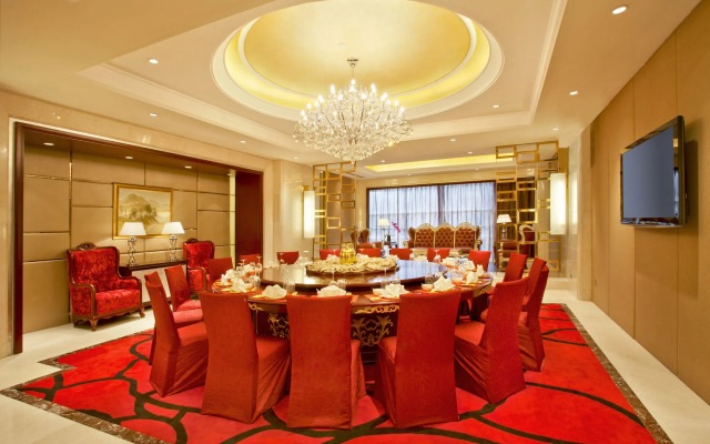 Regal Plaza Hotel & Residence
