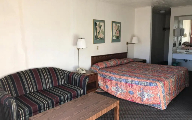 Flagship Inn