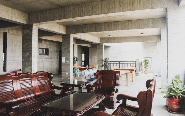 Isvara Hotel