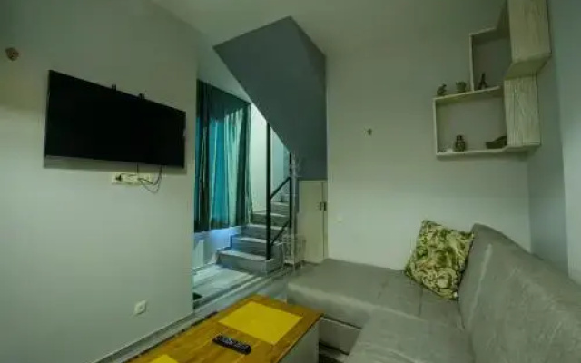 Nina's Guest House