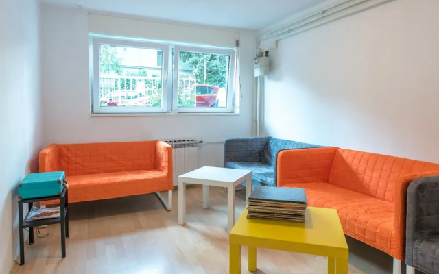 Buzz Hostel