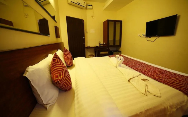 OYO 1456 Hotel Raj Classic Inn