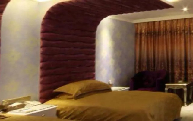 Baiyun Romance Hotel Dongyang