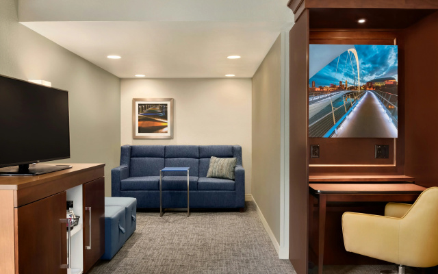 Hampton Inn West Des Moines Lake Drive