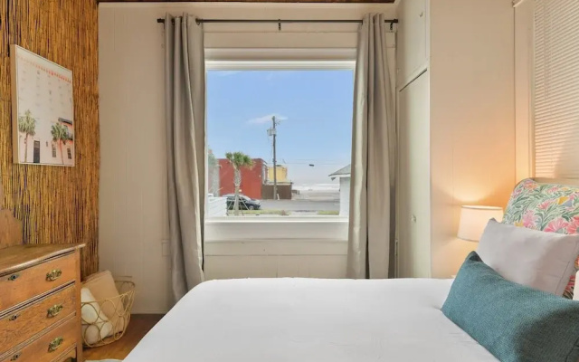 The Grand on Ave O by Ryson Vacation Rentals