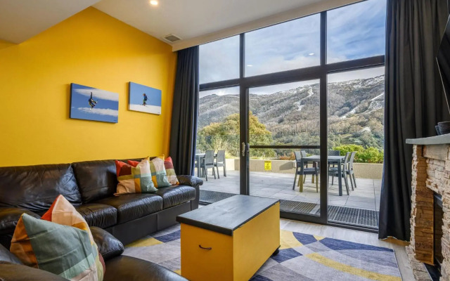 Lantern 2 bedroom Terrace with panoramic mountain view