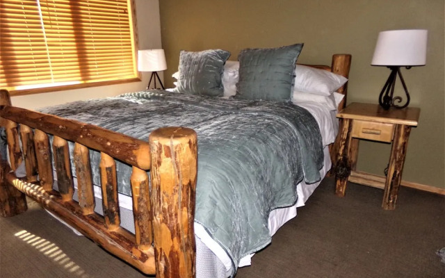 Cinnamon Ridge Hotel