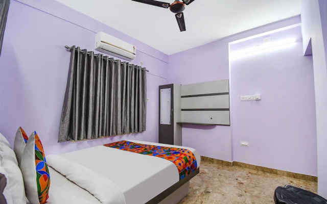 Fabhotel Dishan Plaza