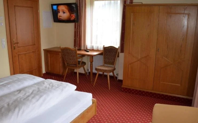 Hotel-Pension Strolz