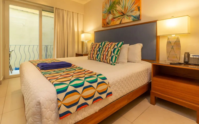 V Azul Condo at Vallarta Romantic Zone - Adults Only
