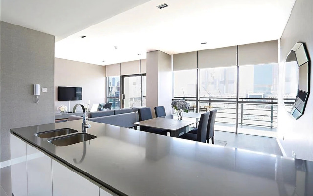 Nasma Luxury Stays - Cozy 2 Bed Apartment