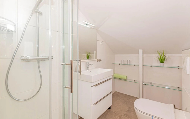 Nice Apartment in Pirovac With Wifi and 1 Bedrooms
