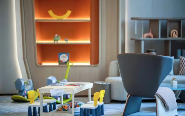Holiday Inn Qingdao CBD by IHG