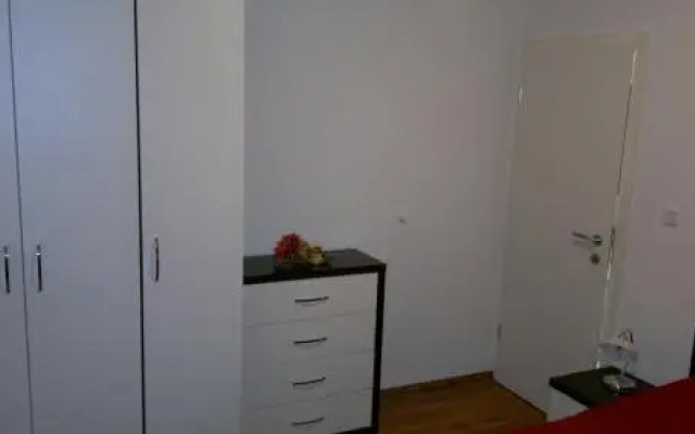 House Racic