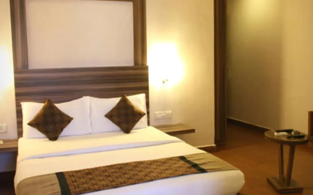 FabHotel Berry's