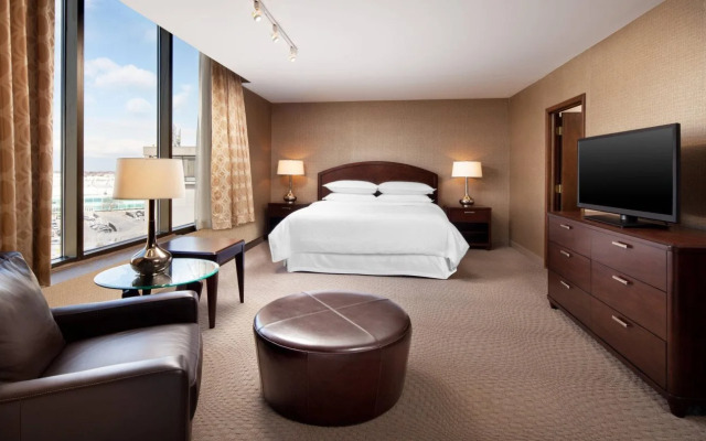 Sheraton Cleveland Airport Hotel