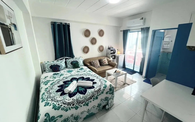 401 Budget Room Utilities Wifi Balcony in Ratchada