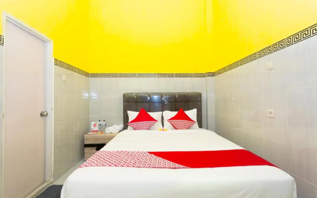 OYO 1427 Azzahra Guest House Syariah