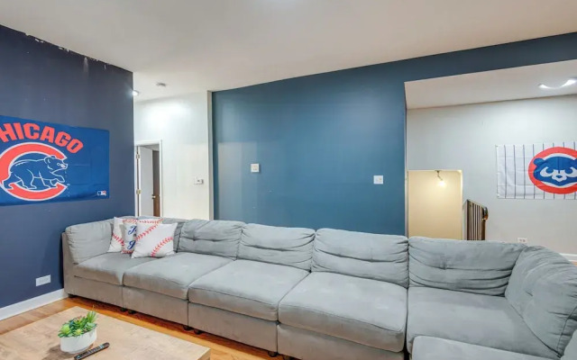 Pet-friendly W/pool Table: Walk to Wrigley Field