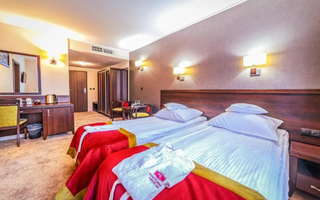 Hotel Krysztal Conference & Spa