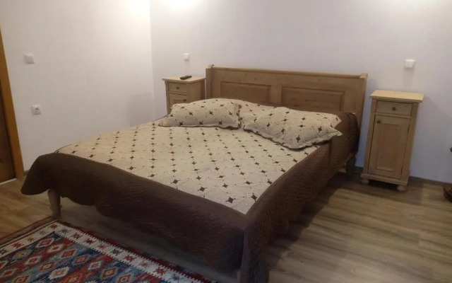 Gloria Apartments