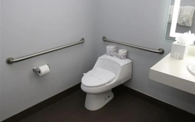 BLVD Hotel and Studios Universal-Hollywood, an Ascend Collection Hotel
