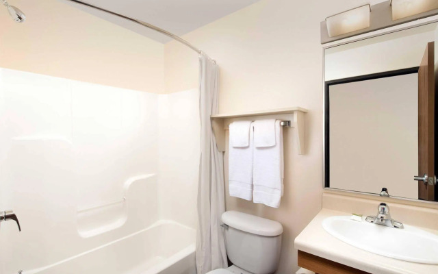 Woodspring Suites Ogden