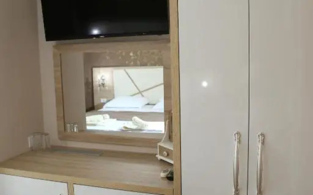 Apartments and Rooms Holiday