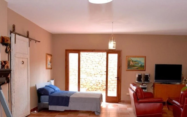 Villa Aurora, Private Pine Forest, Barbecue, Solarium