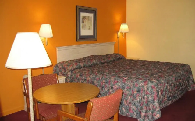 Travelers Inn