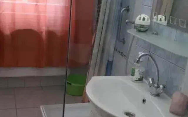 Veronica Fejer Apartment