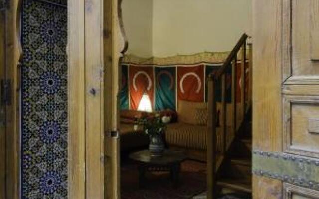 Отель Riad Laayoun Марокко, Фес - отзывы, цены и фото номеров - забронировать отель Riad Laayoun онлайн вид на фасад