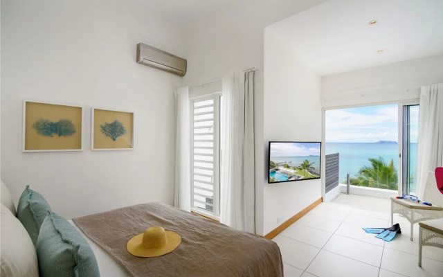 Myra Seafront Suites with Lov