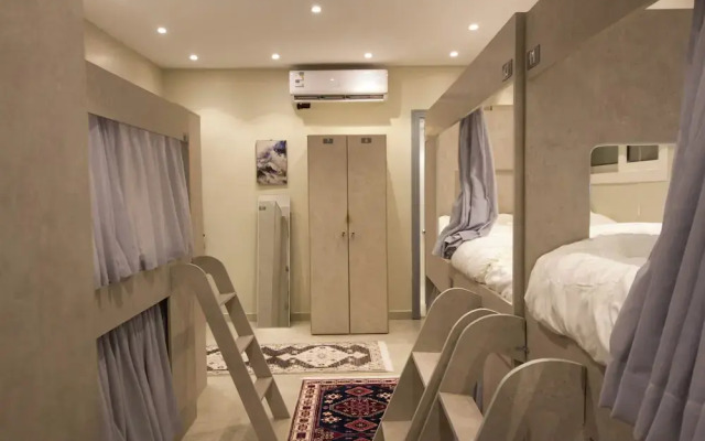 LuxHostel