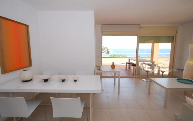 Apartment in Sant Feliu Near the Beach