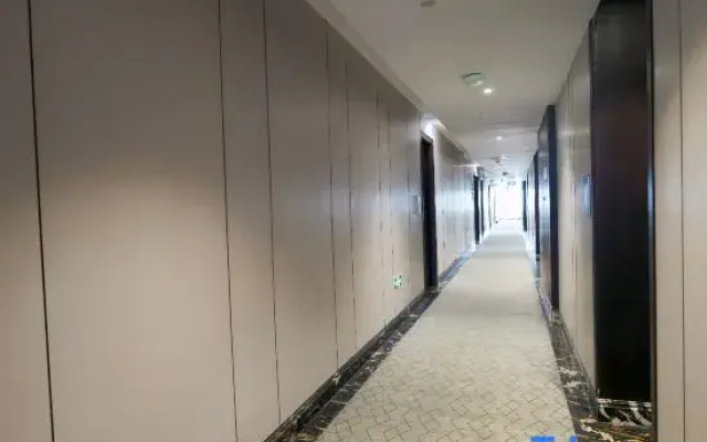 Super 8 Hotel (Leqing Liushi)