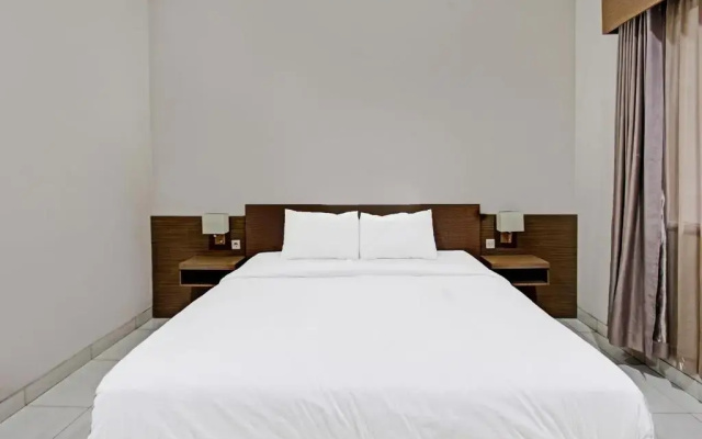 OYO 91696 Kimara Homestay & Resto