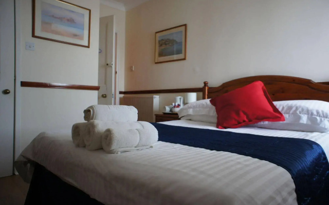 Alhambra Hotel