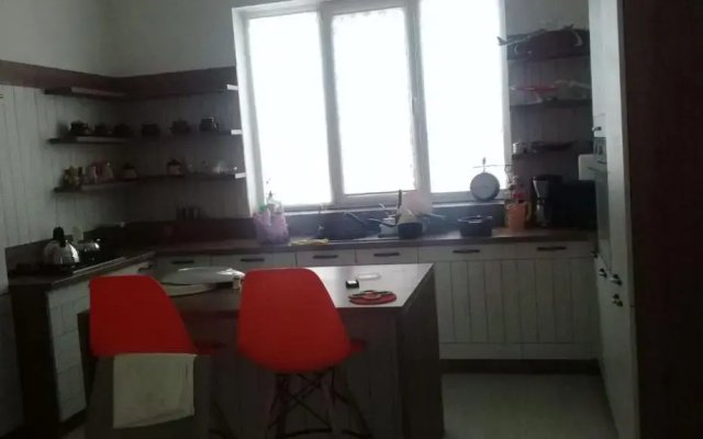Guesthouse On Ashimbaeva 23