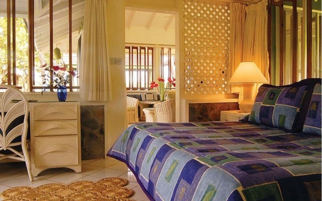 Отель Young Island Resort Остров Бекия комната для гостей