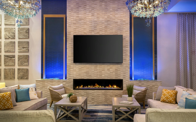 Fenwick Shores, Tapestry Collection by Hilton