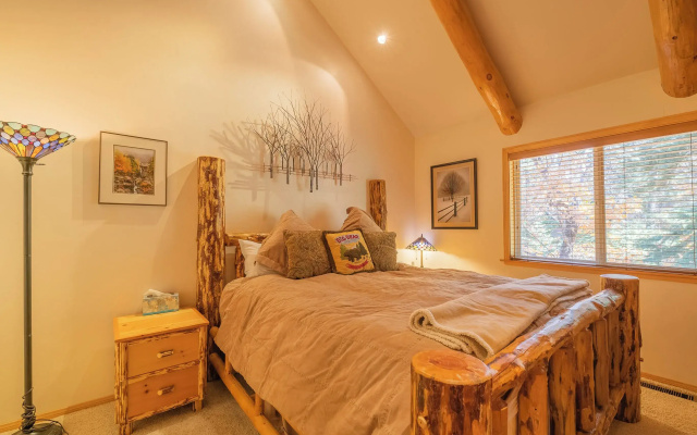 Bearfoot Bungalow