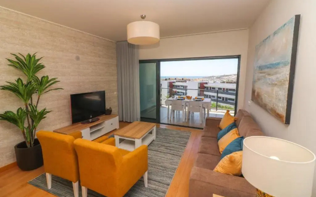 MC Suites Lagos with Pool and sea view